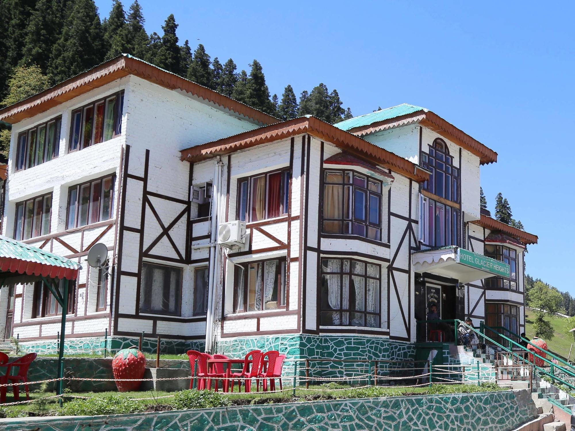 Hotel Glacier Heights Sonamarg Exterior photo